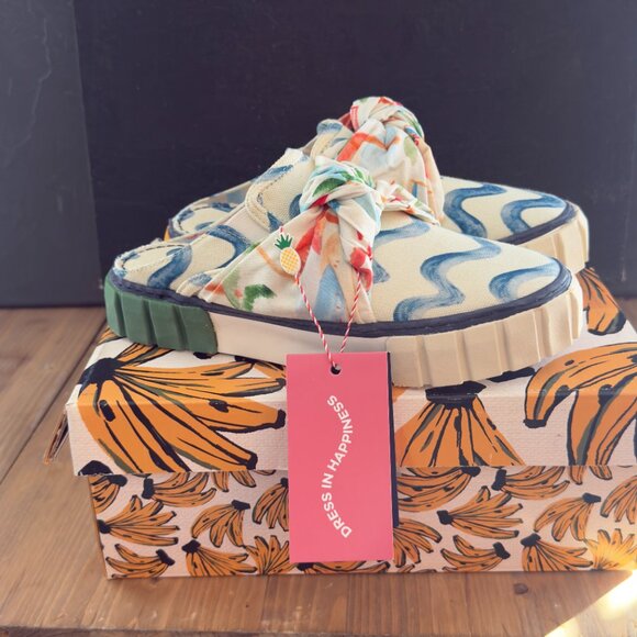 FARM Rio (US7.5) Copacabana Mules Sneakers with Bow - New In Box! - Picture 2 of 7